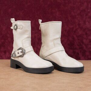 Larroude Women Hardy White Leather Moto Biker Ankle fashion Boots sz 6.5